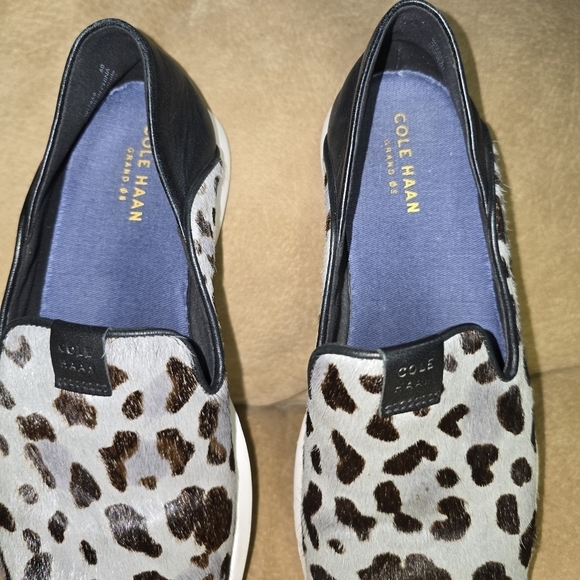 Cole Hann Grand OS Animal Print Calf Hair Slip-on Loafers Size 6B - Picture 4 of 8